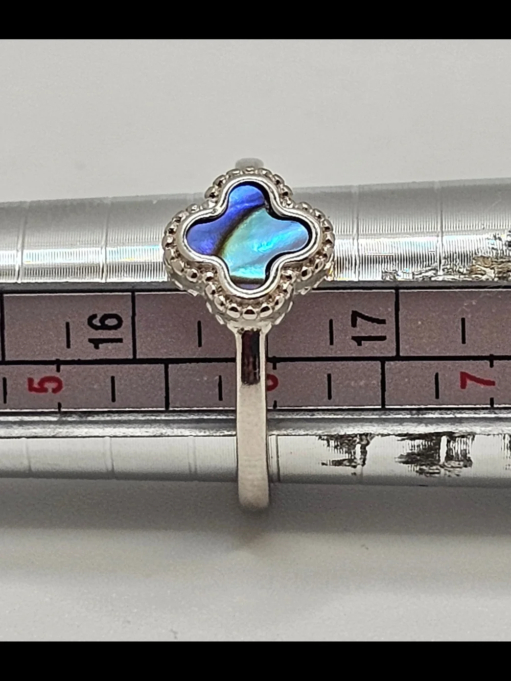 .925 Sterling Silver Clover Ring with Abalone - Mother Of Pearl Size 6